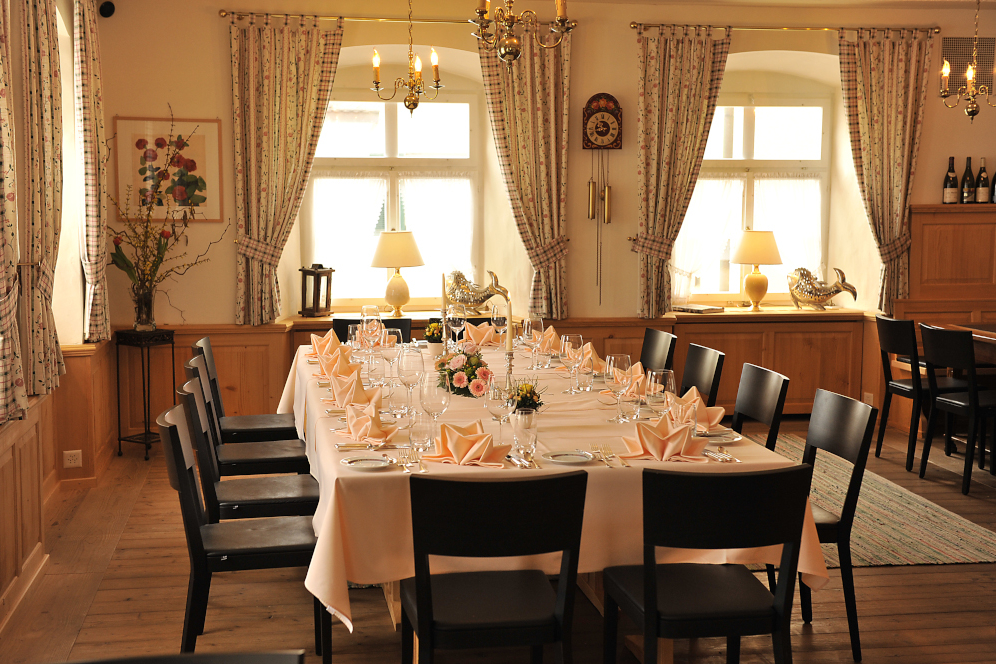 Bistro Restaurant zu mieten für Firmenanlässe, Events und Feiern exklusive Menus
